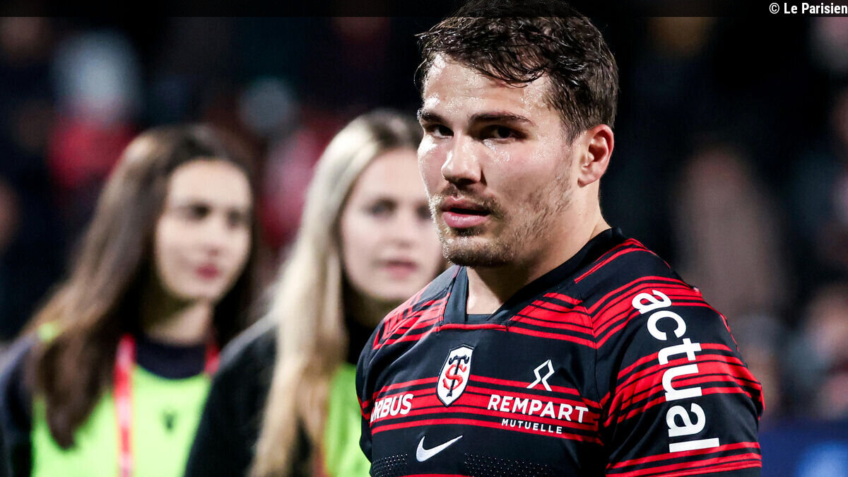 Rugby : salary cap, droits à l'image… Pourquoi les contrats de Dupont et Jelonch avec Toulouse posent problème
