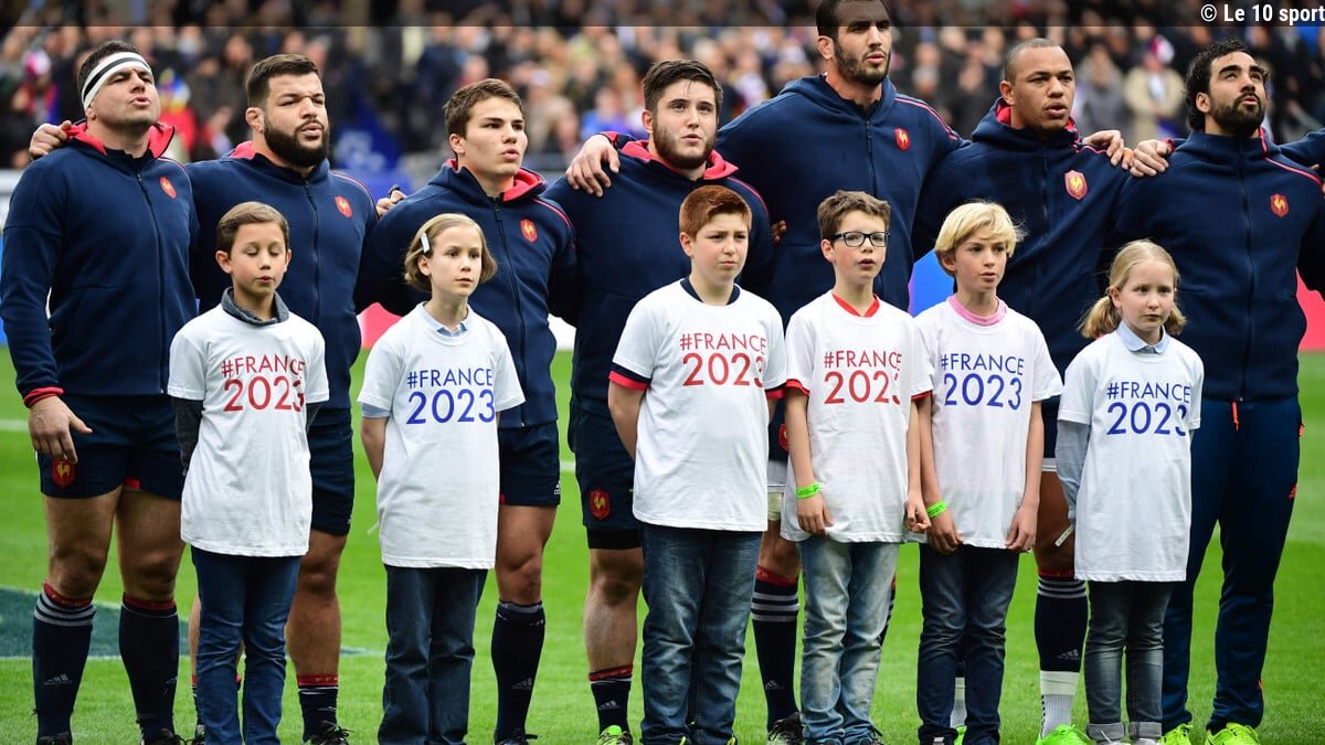 «Antoine Dupont me saute dessus» : Il vit un mauvais moment avec le XV de France… et cela aurait pu être encore pire !