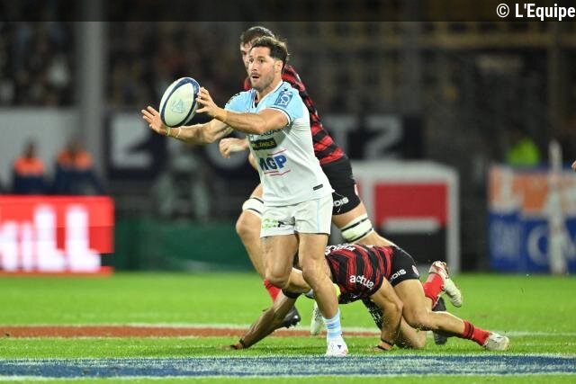 En fin de contrat à Bayonne, le demi de mêlée Maxime Machenaud se dirige vers un retour au Racing