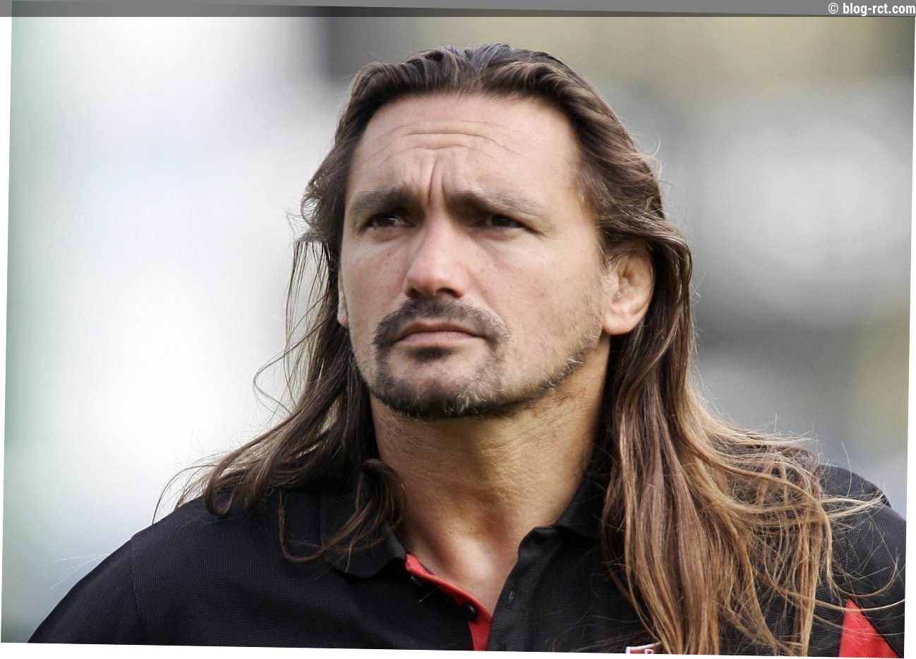 Thierry Louvet peste contre le comportement des joueurs du RCT : « Si je vois que mon talonneur se fait mettre la main sur la