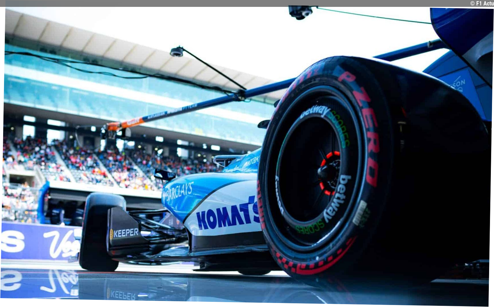 Williams, un voiture qui roule presque sur trois roues
