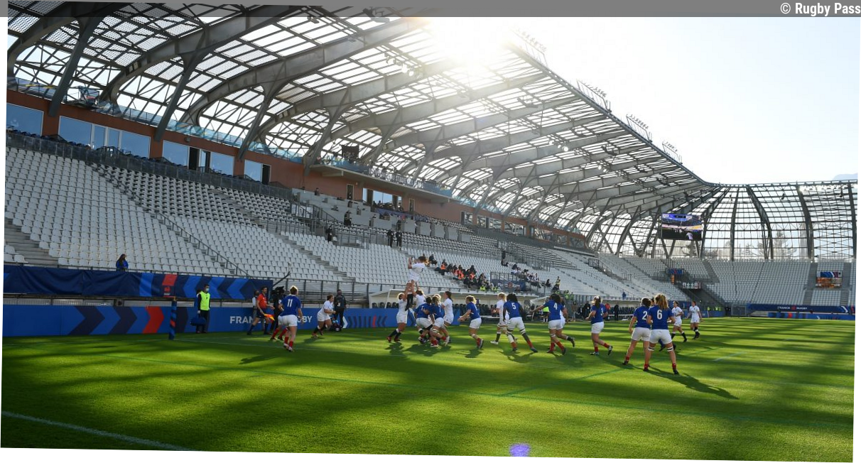 44 ans après le tout premier match de l'équipe de France féminine, les pionnières vont être réhabilitées