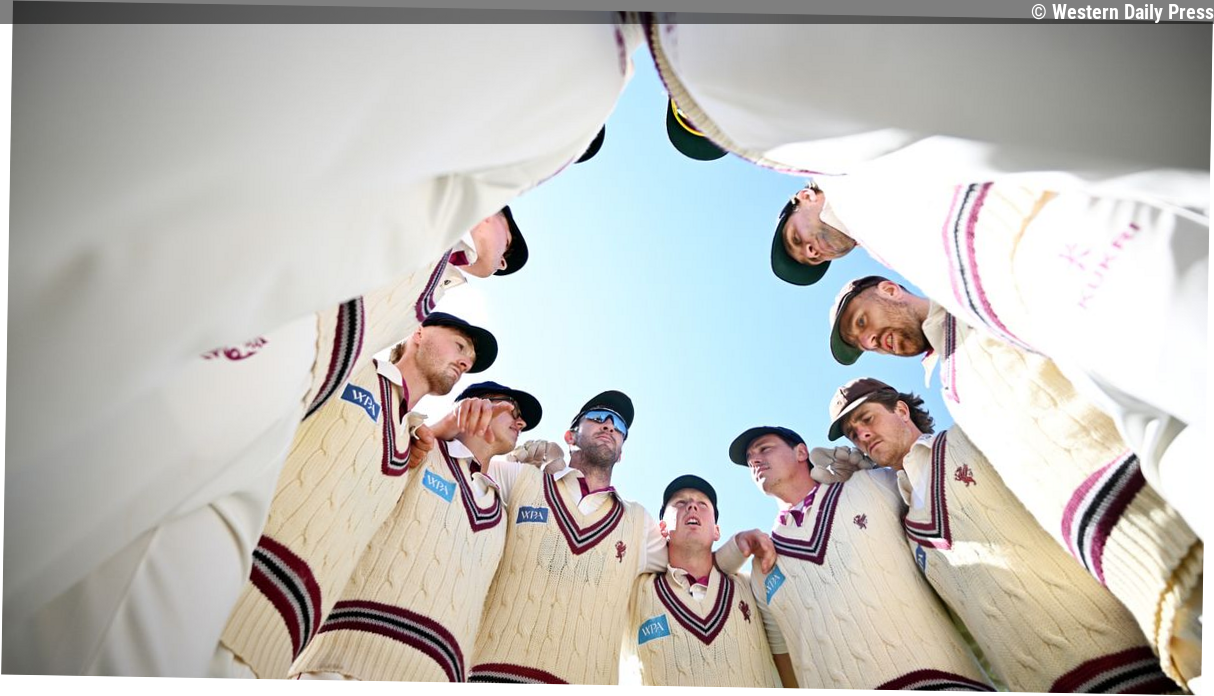 Somerset dominate Essex for comfortable 10-wicket victory