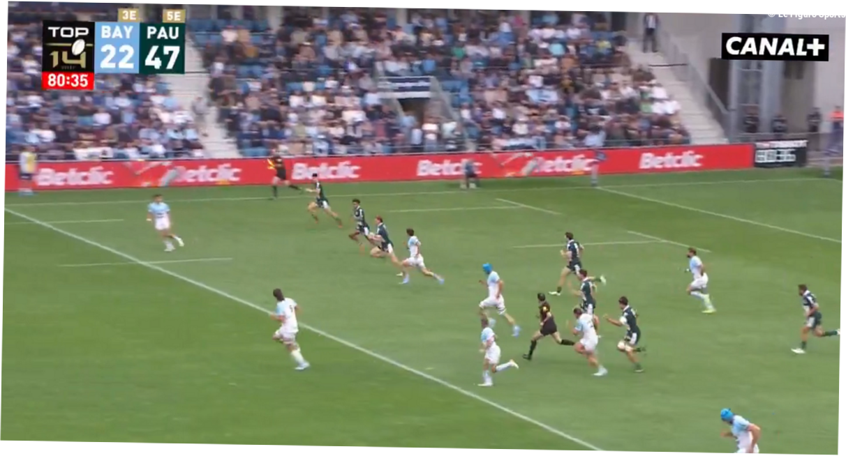 Top 14 : en vidéo, l'essai venu d'ailleurs inscrit par la Section Paloise face à Bayonne