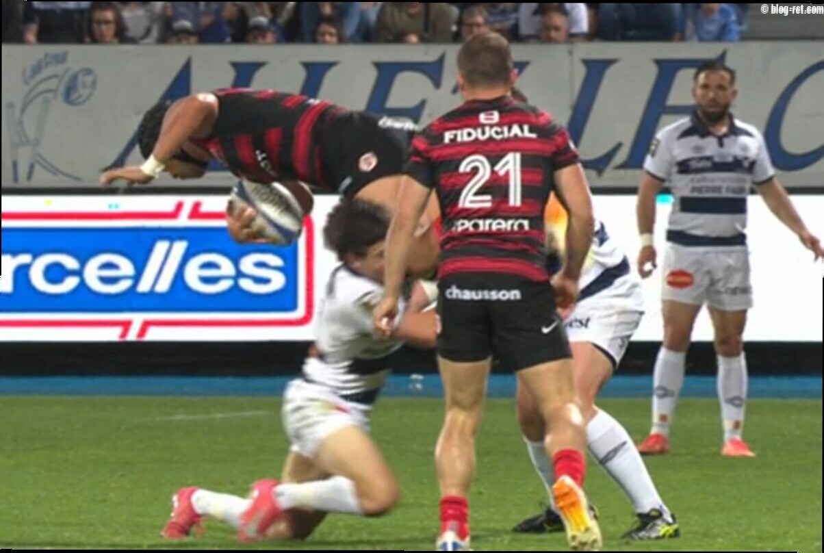 Arbitrage : Laurent Cardona cash sur le carton écopé par Santiago Arata contre Toulouse