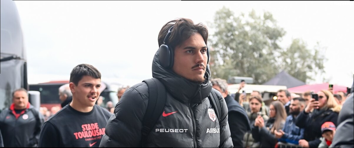Top 14 – "Je suis loin d'avoir un statut de titulaire indiscutable" : la révélation Kalvin Gourgues évoque sa place à Toulous