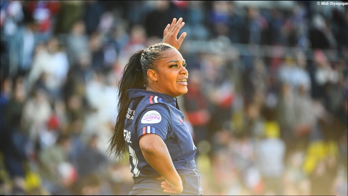 Tournoi des 6 Nations féminin - Une joueuse dans le match. "Elle nous a fait avancer constamment" : Ambre Mwayembe à pleine p