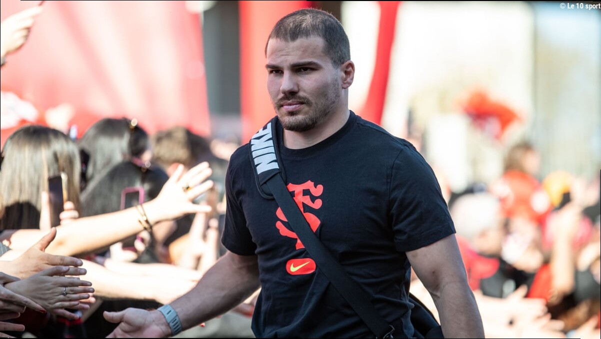 Antoine Dupont : Le cauchemar continue avec le Stade Toulousain, la très mauvaise note reçue dans la presse