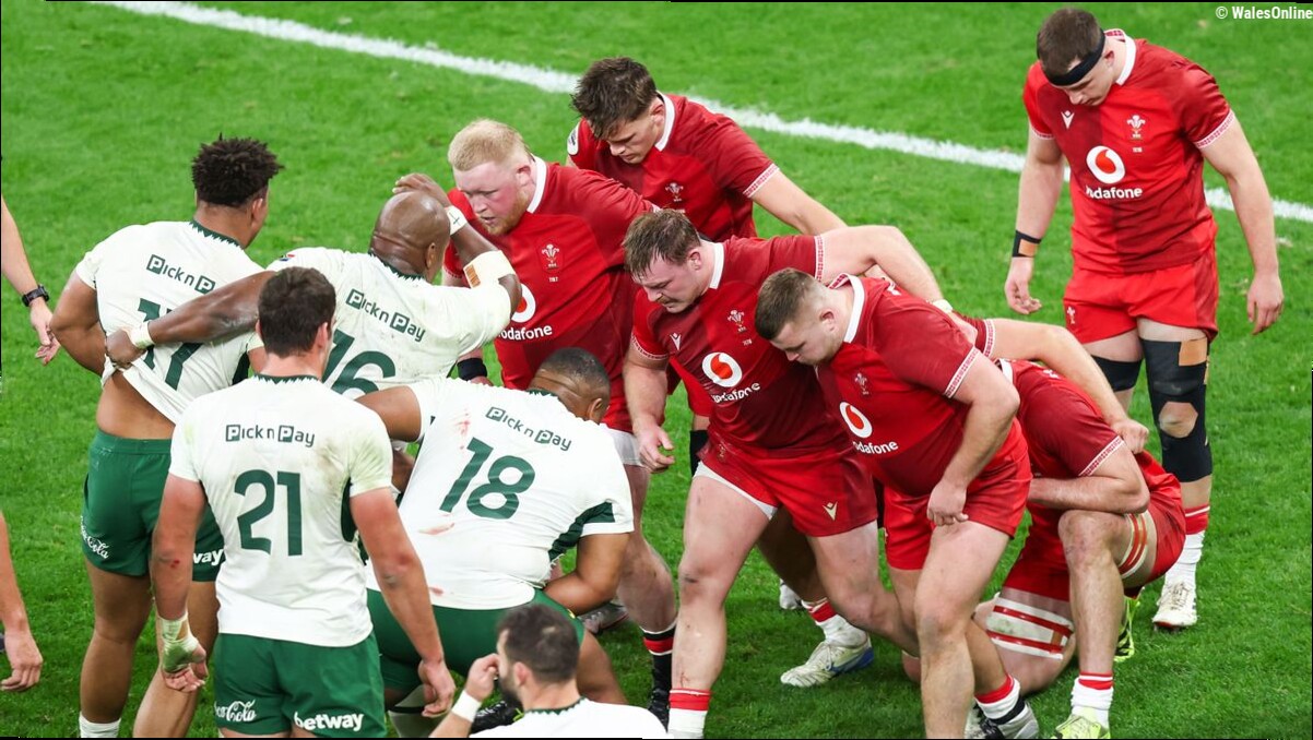 Wales star turns down English interest to sign and All Black 'deeply saddened' by twist