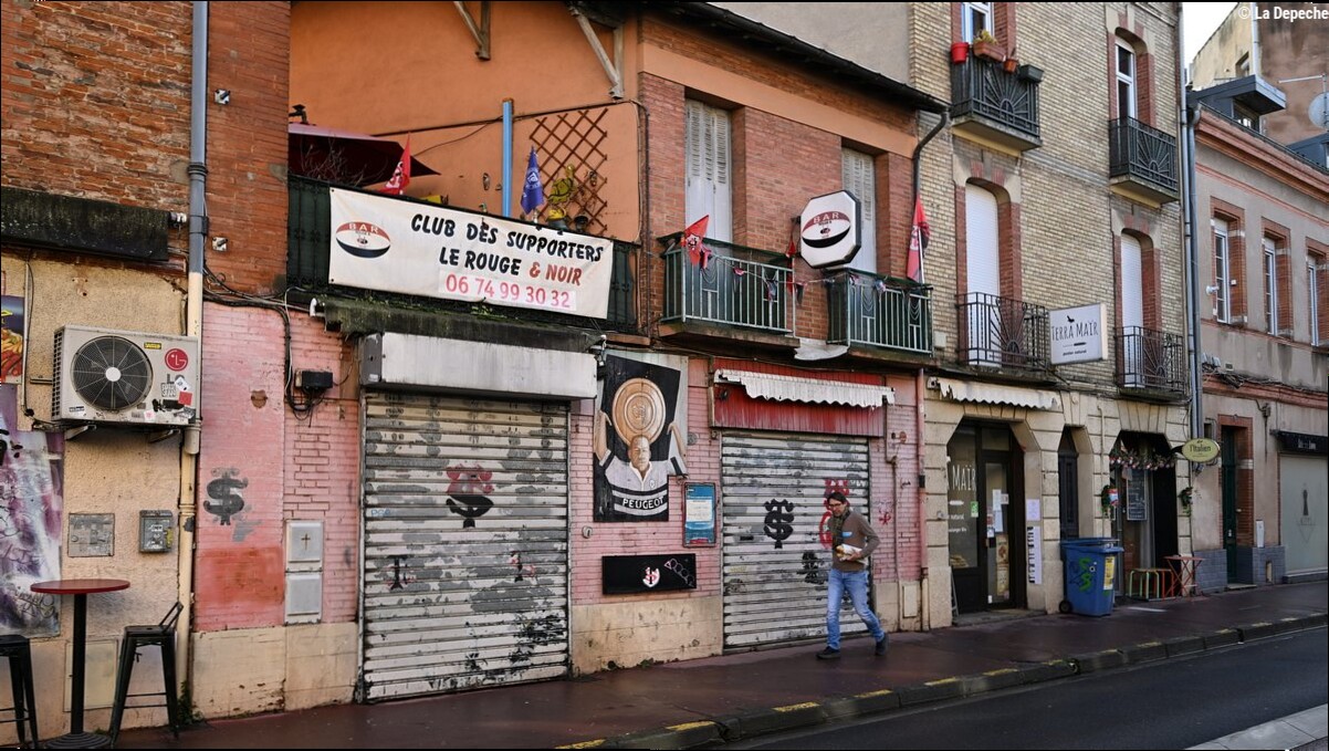 Le bar Le Rouge et Noir va rouvrir à Toulouse : la fille du patron décédé retrouve une lettre de son père et décide de repren