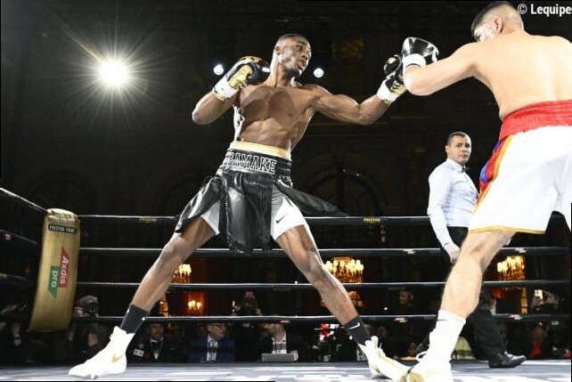 Bakary Samaké affrontera bien l'Américain Ermal Hadribeaj en demi-finale mondiale le 23 mai à Oberhausen