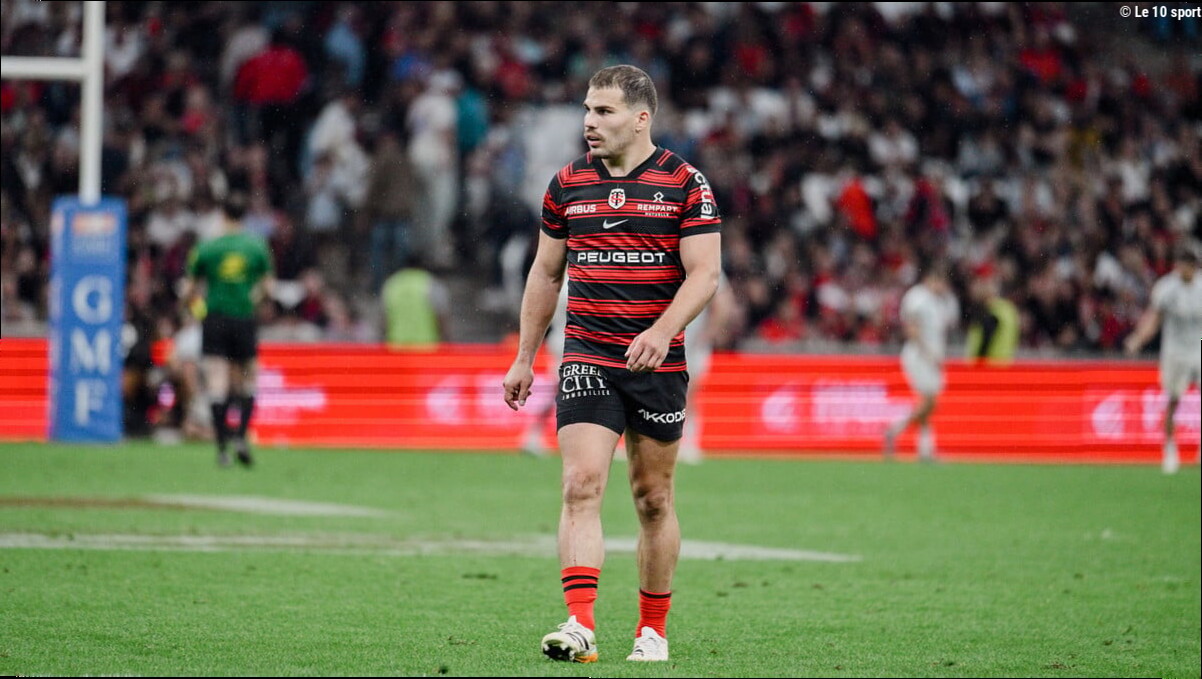 «Quand il est à ce niveau-là...» : Le Stade Toulousain s'enflamme pour le retour en forme d'Antoine Dupont !
