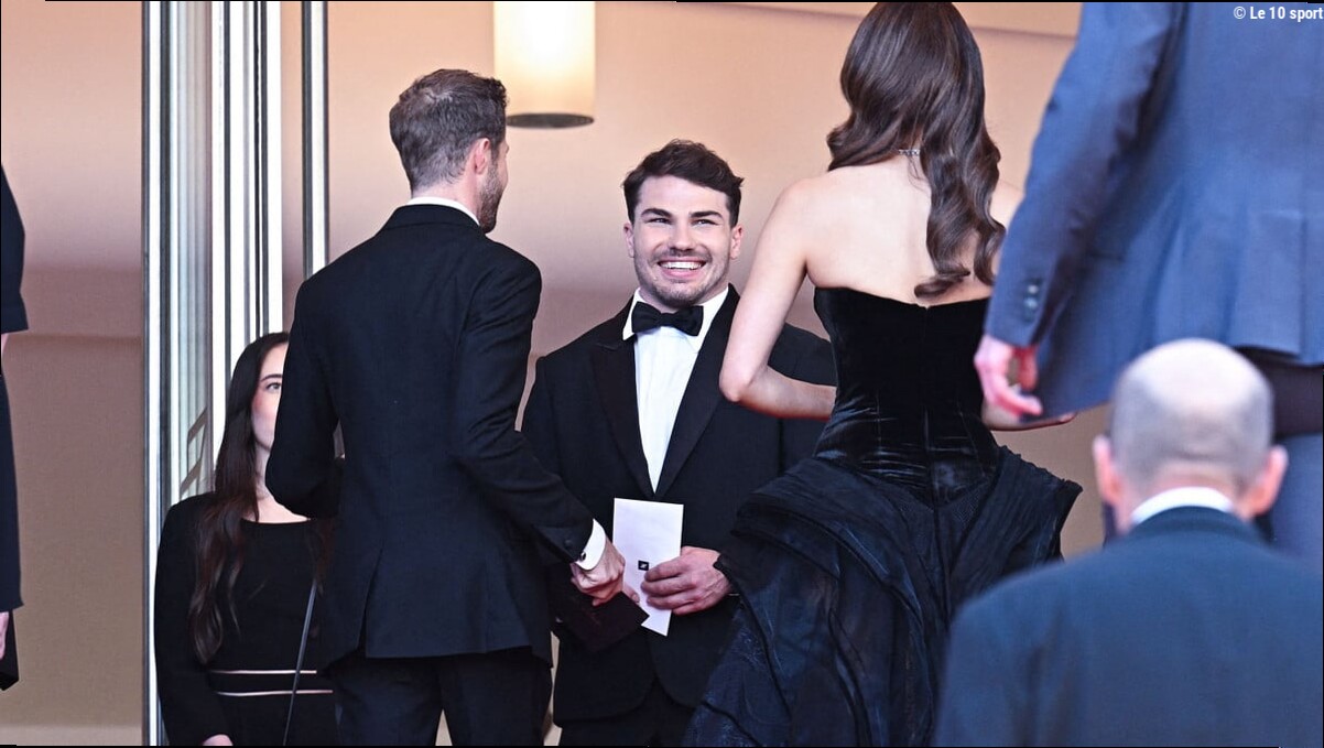 Antoine Dupont avec Iris Mittenaere à Cannes : La vidéo qui risque de faire parler !
