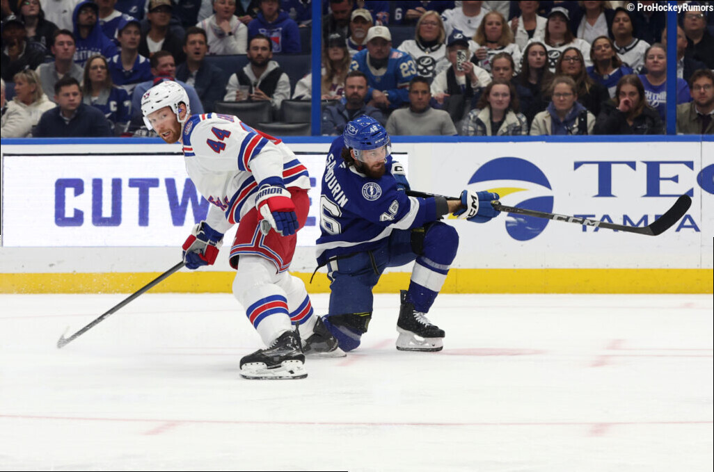 Lightning Re-Sign Scott Sabourin