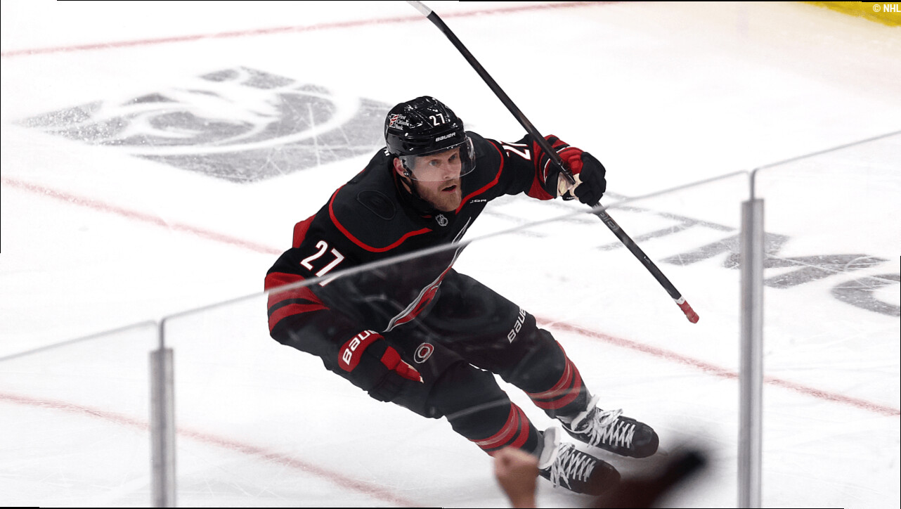 Ehlers, Hurricanes win in OT to even East Final