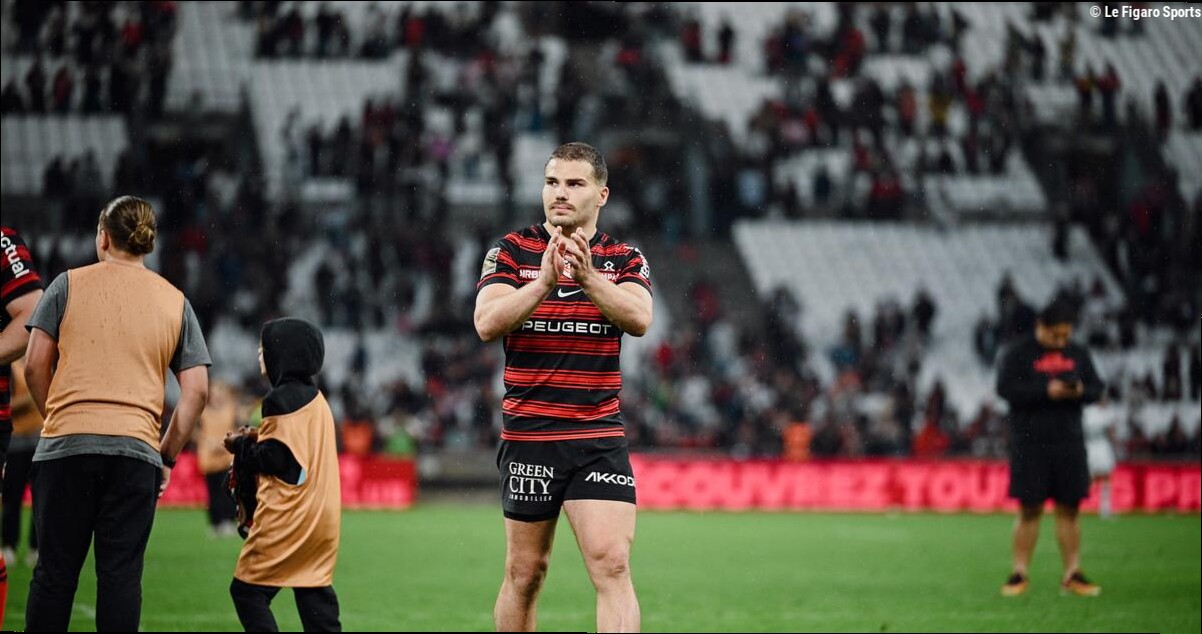 Top 14 : Antoine Dupont déjà de retour à l'entraînement avec Toulouse
