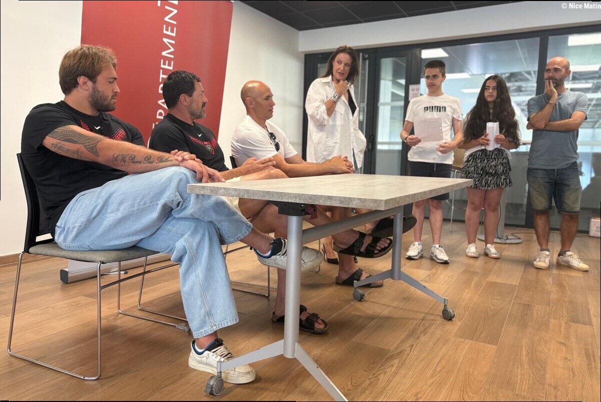 « Buongiorno a tutti ! » : les stars italiennes du RCT accueillent des collégiens varois pour un échange linguistique et cito