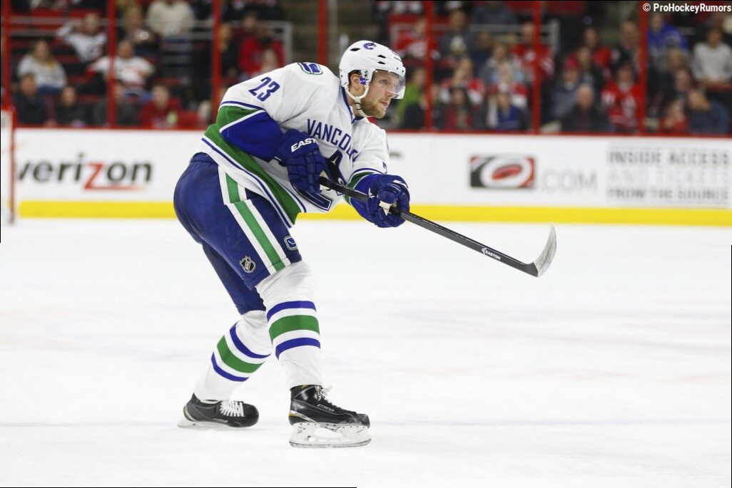 Pacific Notes: Canucks Coaching Search, Edler, Lauzon