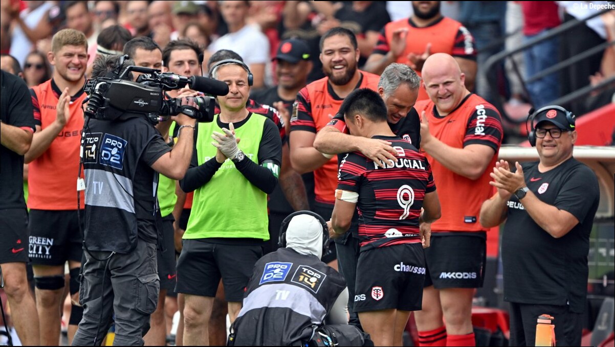 Stade Toulousain : vive émotion pour Naoto Saito, à la fois "triste et heureux" après avoir été ovationné pour son dernier ma