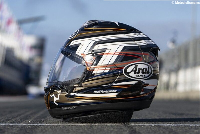 ARAI lanza un casco especial inspirado en el TT de la Isla de Man