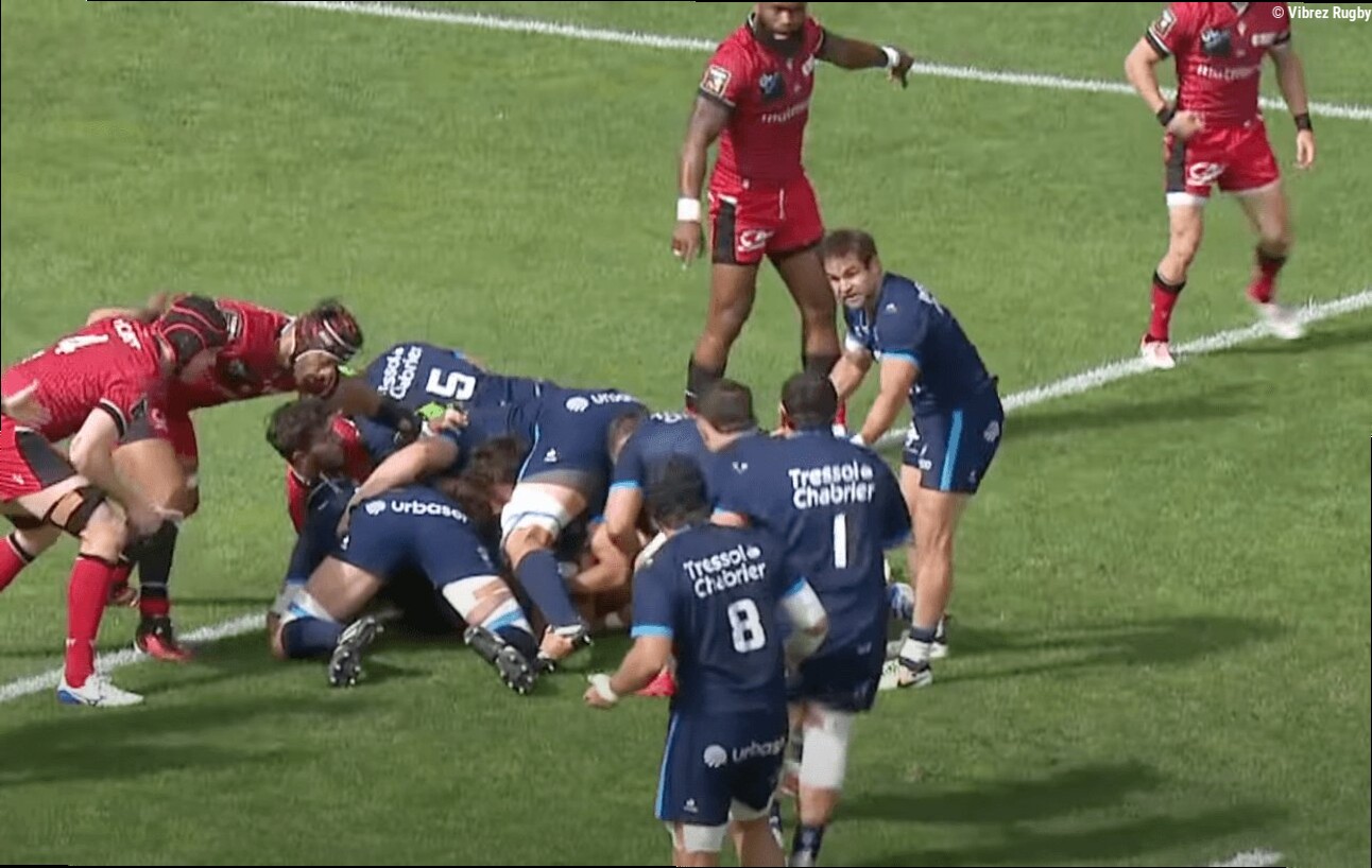 Top 14 : Montpellier s'offre Lyon à Gerland et arrache un succès au bout du suspense