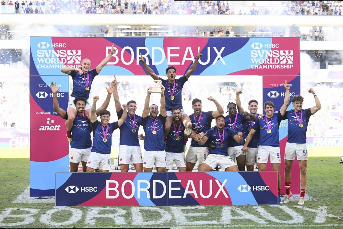 « J'ai essayé de rester froid, mais là c'était trop » : le week-end de rêve des Bleus du 7, galvanisés de jouer à domicile