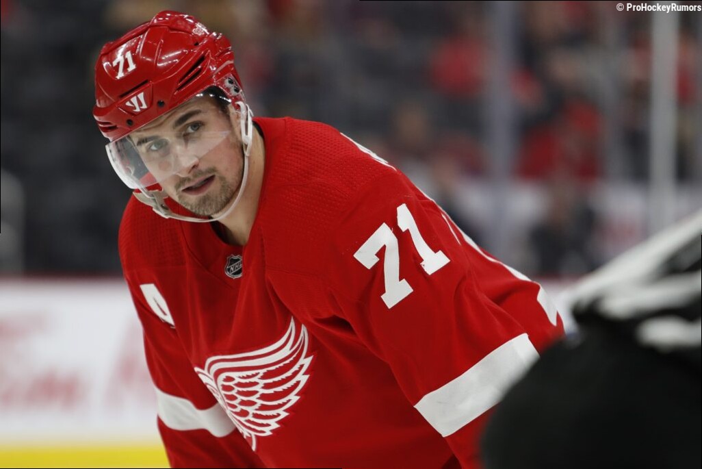 Morning Notes: Larkin, Kuefler, Hurricanes