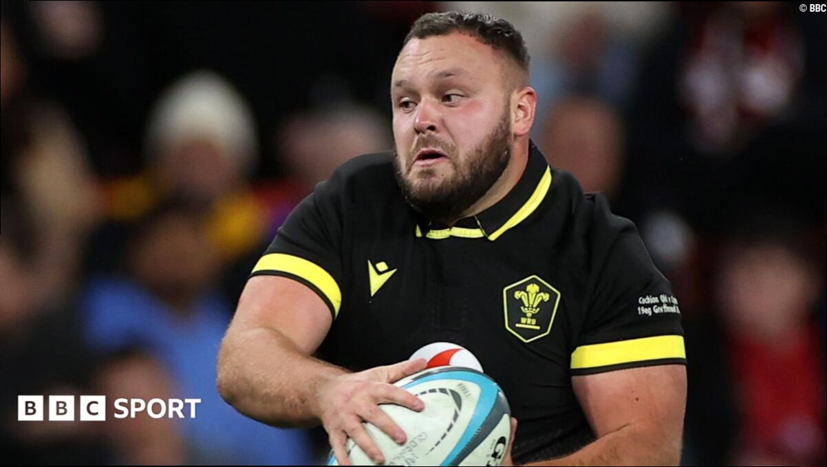 Wales prop O'Connor signs new Scarlets deal