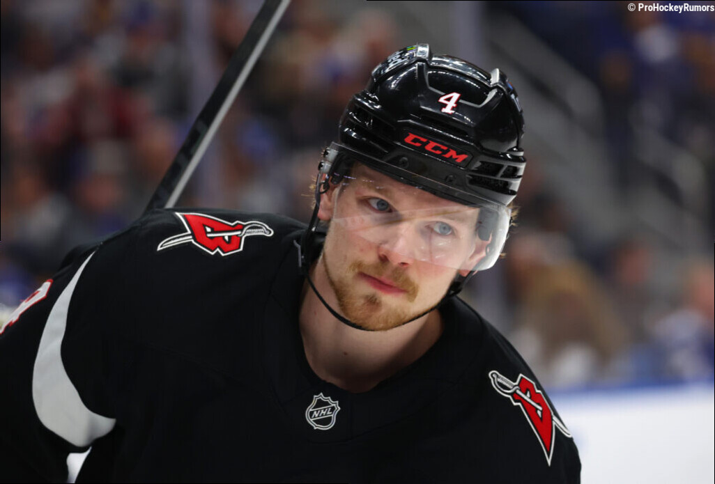 Chicago Blackhawks Aquire Bowen Byram