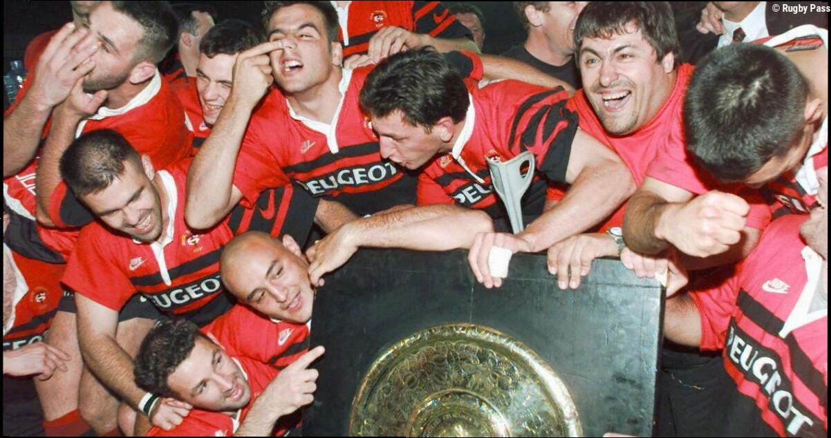 À quoi ressemblait la dernière équipe du Stade toulousain qui a remporté 4 fois d'affilée le Bouclier de Brennus ?
