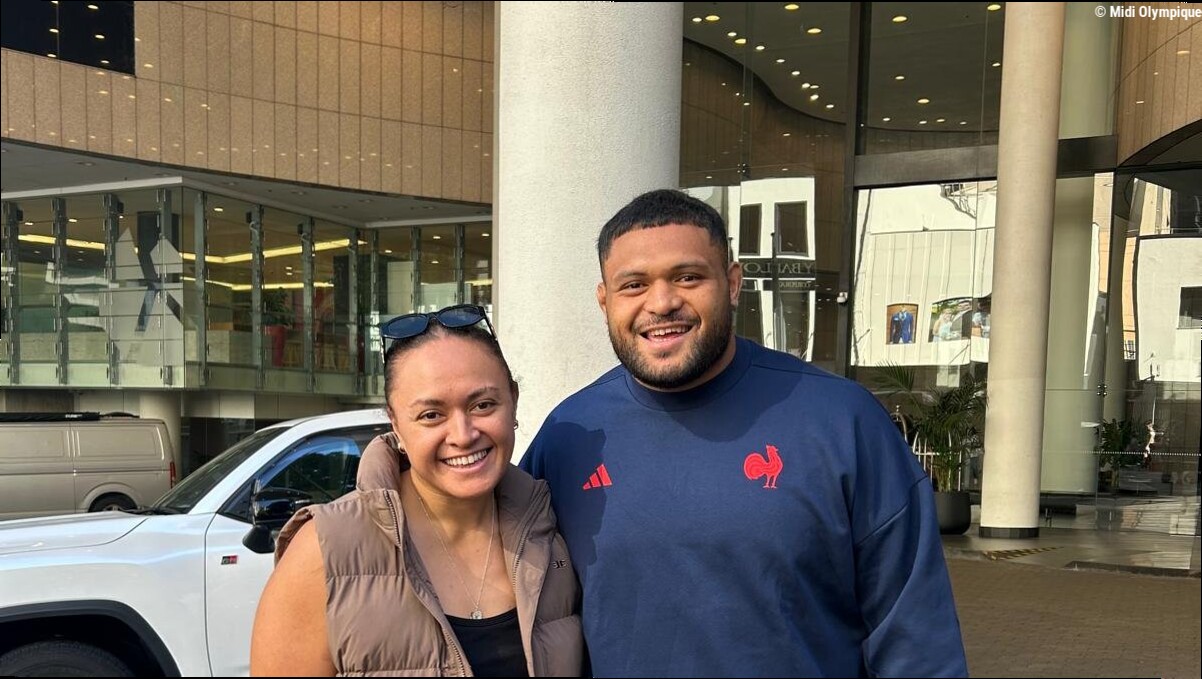 XV de France - Voyage de 24 heures en deux groupes, séjour chez les Queensland Reds : les Bleus sont arrivés à Brisbane