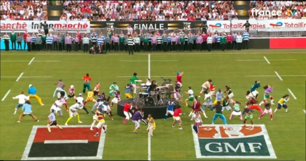 "Kermesse de CM2" ; "Jean-Michel Nulenplayback" : l'avant-match de la finale de Top 14 vivement critiqué