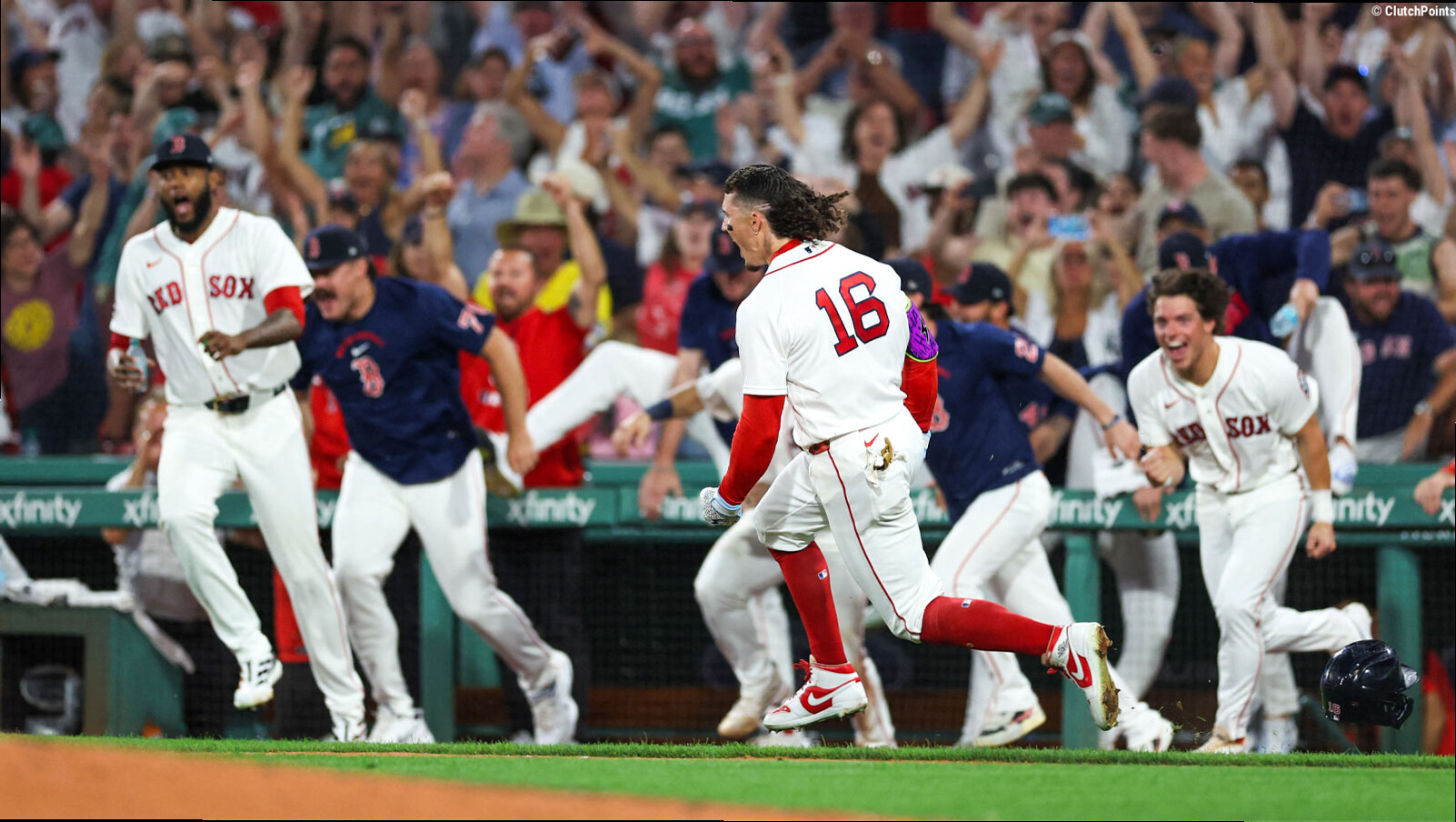 Red Sox's Jarren Duran hits Yankees with double birds after walk-off heroics
