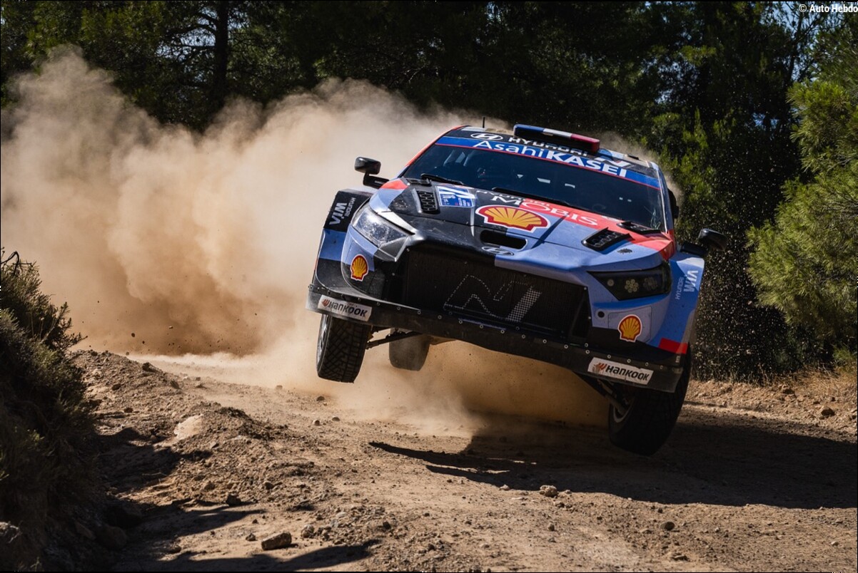 Rallye de l'Acropole – Fourmaux et Coria, si loin et si proches