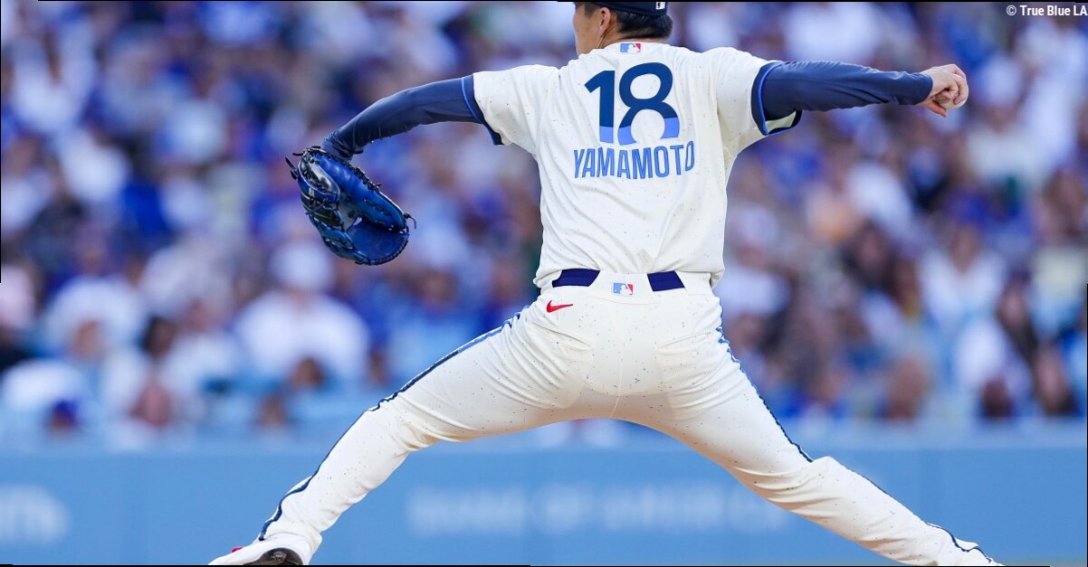 Dodgers keep growing the biggest division lead in baseball
