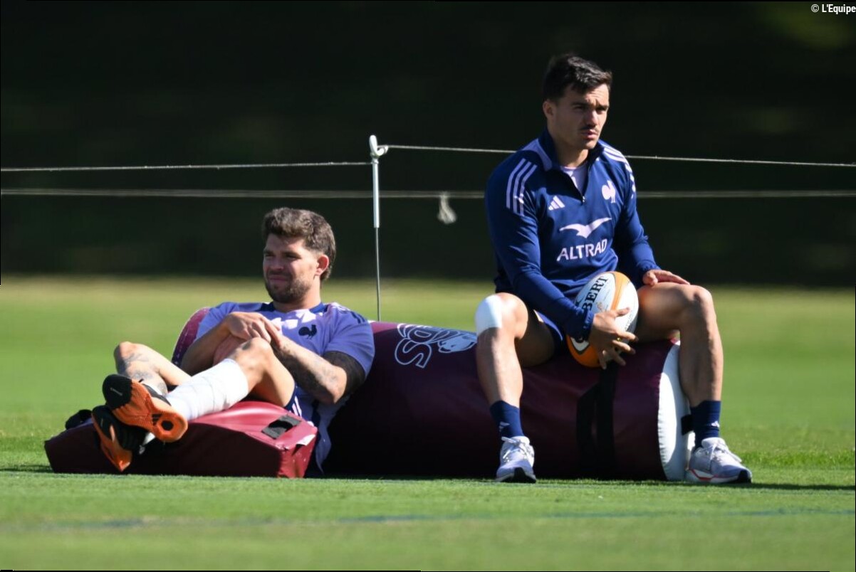 Matthieu Jalibert incertain, plusieurs finalistes du Top 14 dont Romain Ntamack titulaires avec les Bleus face à l'Australie 