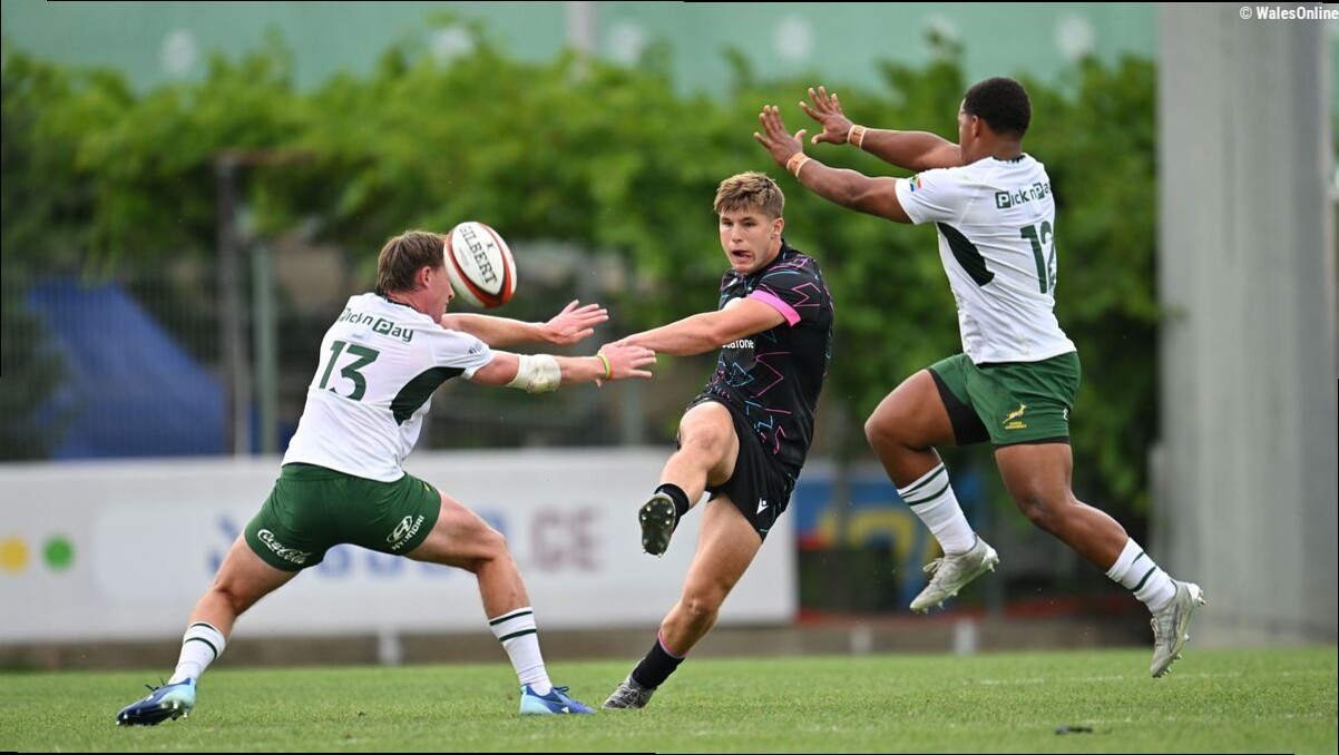Brave Wales U20s beaten by world champions after stunning start