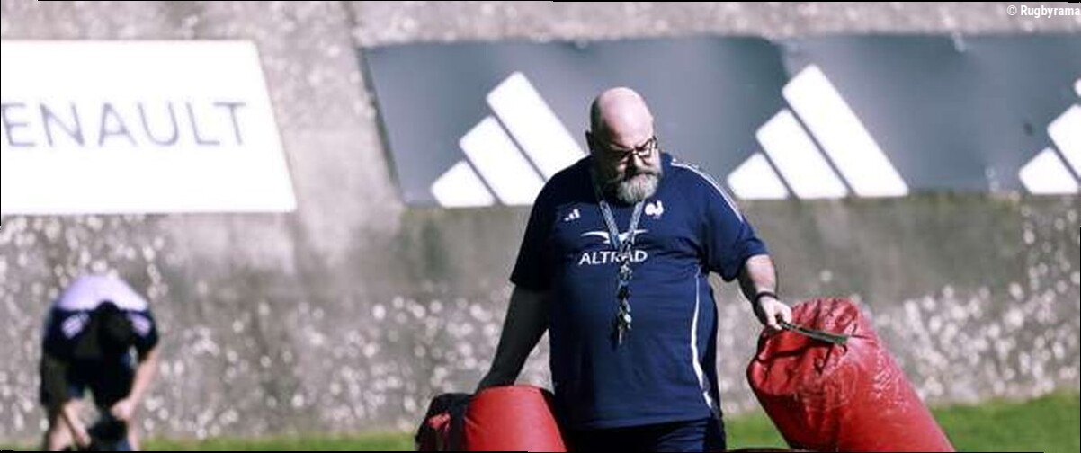 Vidéo. Une tonne de matériel, 80 personnes... Reportage au cœur de l'équipe de France avec l'intendant Jean-Luc Passard