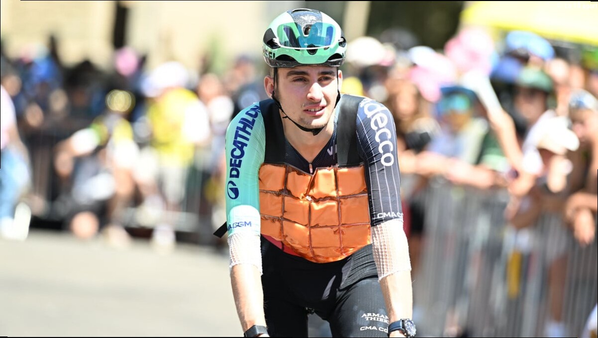 Tour de France - «Le public veut le voir» : C'est déjà la folie avec Paul Seixas !
