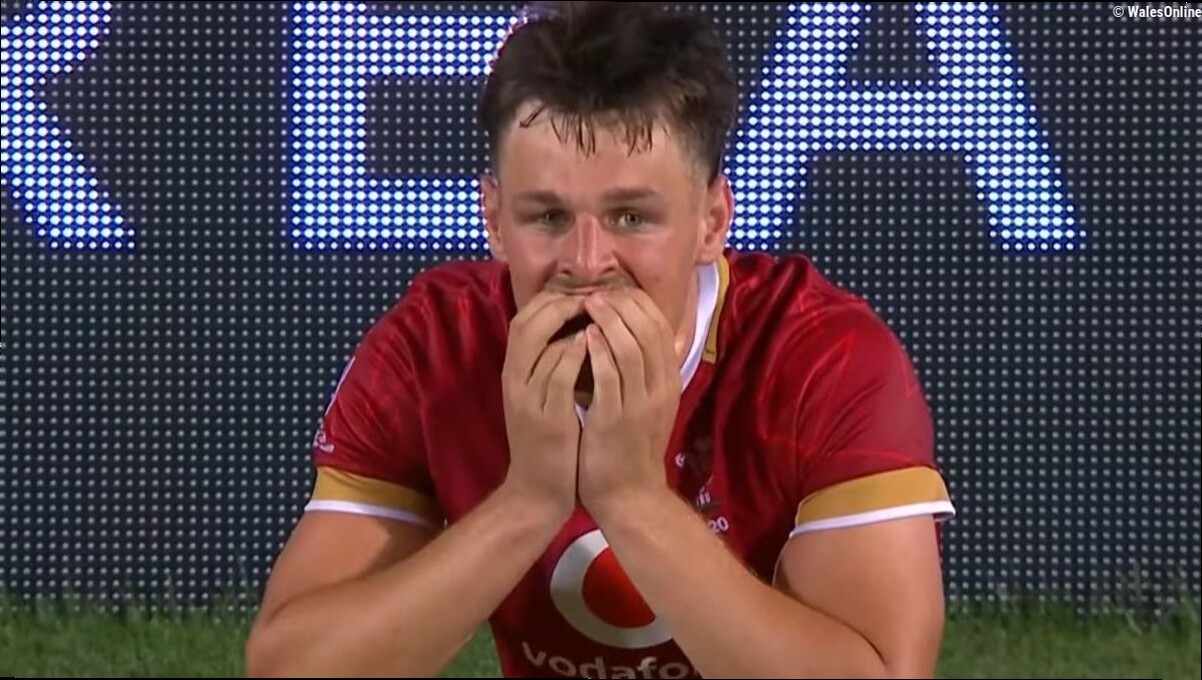 Welsh rugby match ends in dramatic scenes and Springboks show Wales respect