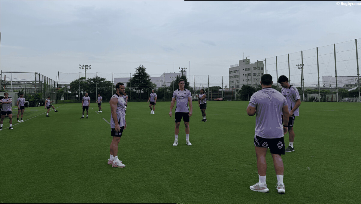 Championnat des Nations - Récupération, séance en "clarté" et entretiens individuels : la première journée du XV de France à 