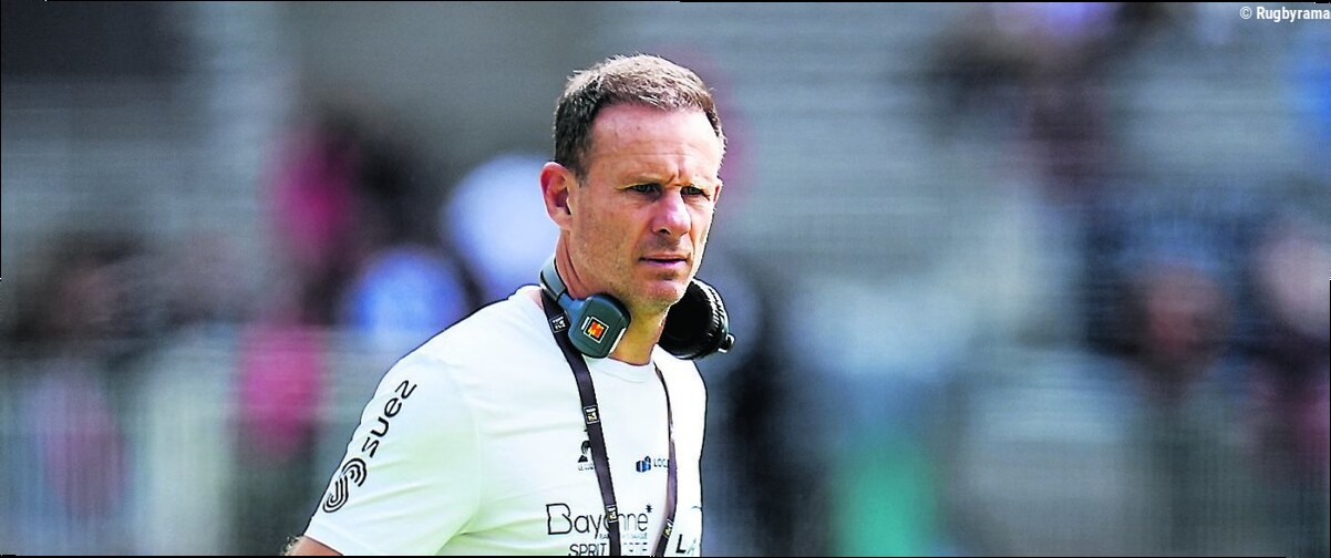 Top 14 - "Trouver l'équilibre entre le rugby et construire une équipe" : Gerard Fraser, le manager de Bayonne, donne les clés