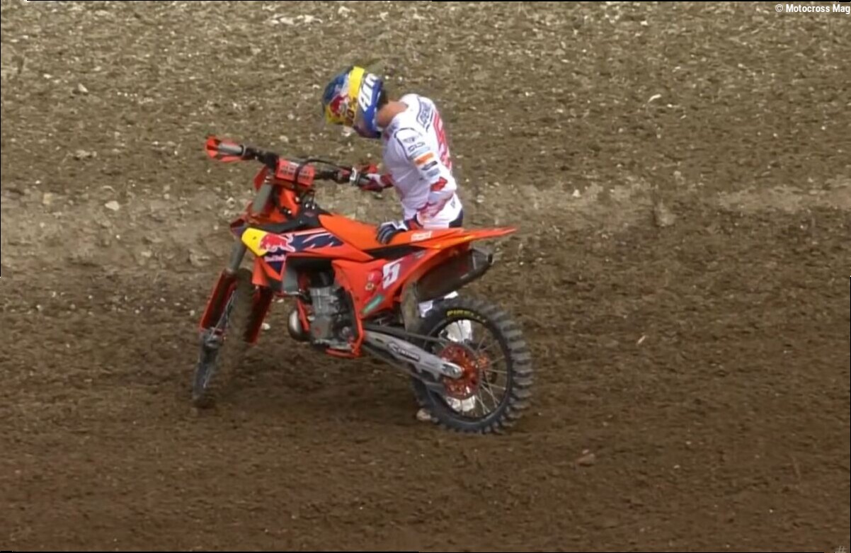 Vidéo : la chute qui a éliminé Lucas Coenen de la manche qualificative du GP de Foxhills