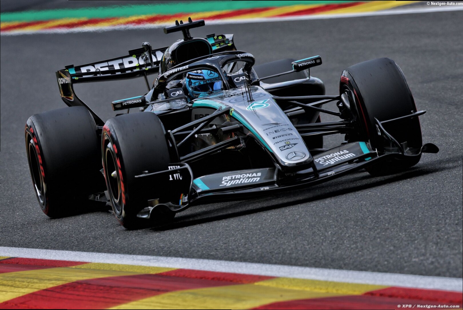 Wolff confirme un problème sur la F1 de Russell mais 'ne parvient pas à l'expliquer'