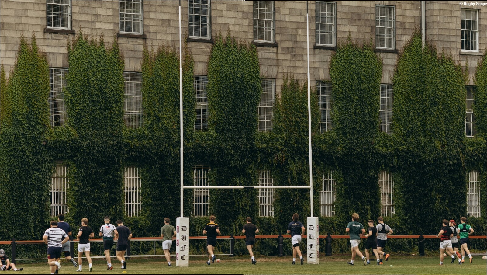 Commotions cérébrales : des centaines d'anciens joueurs de rugby menacés par une erreur de procédure