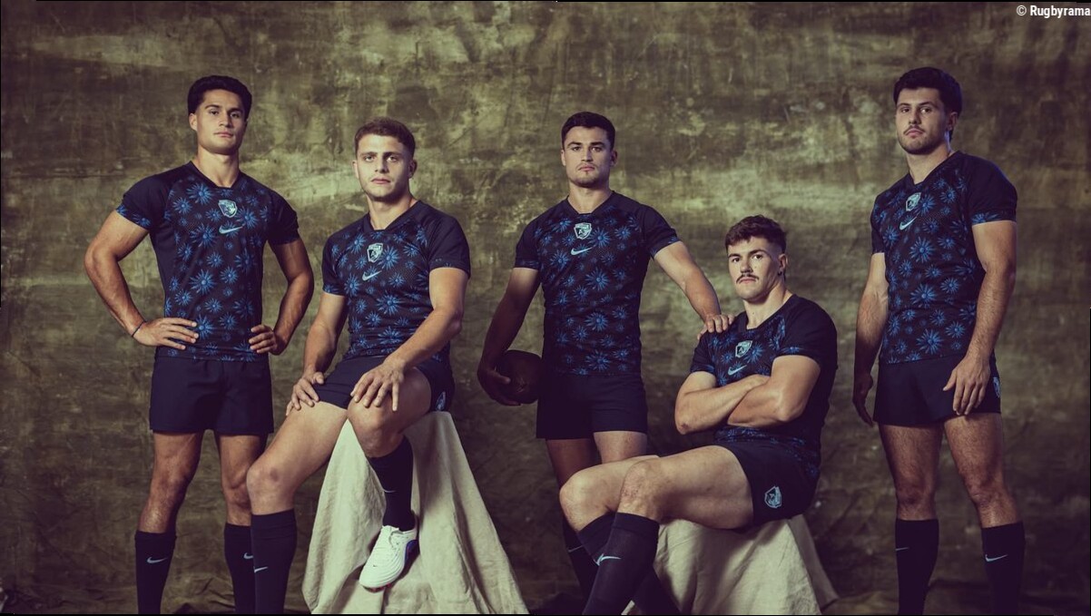 Top 14 - "Ce maillot est une manière de porter le Pays basque" : Bayonne dévoile son nouveau maillot extérieur pour la saison