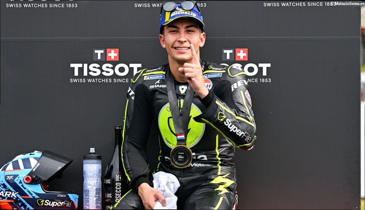 Raúl Fernández renueva con el Trackhouse para llevar una Aprilia hasta MotoGP 2028