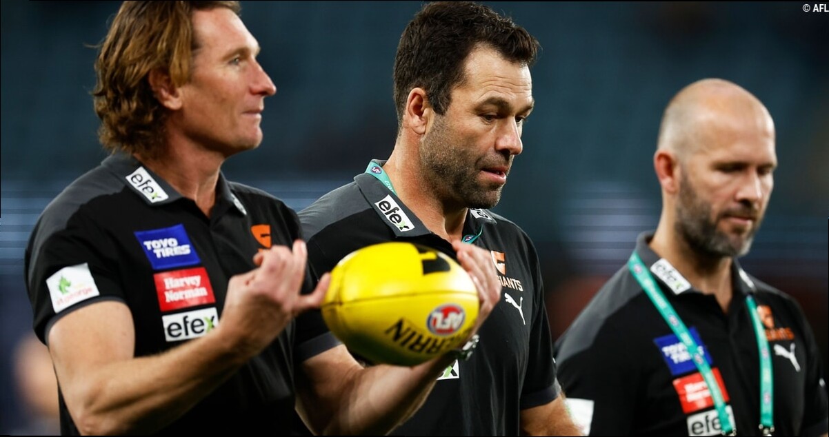 'I think it's irrelevant': Solomon's call on next Bombers coach