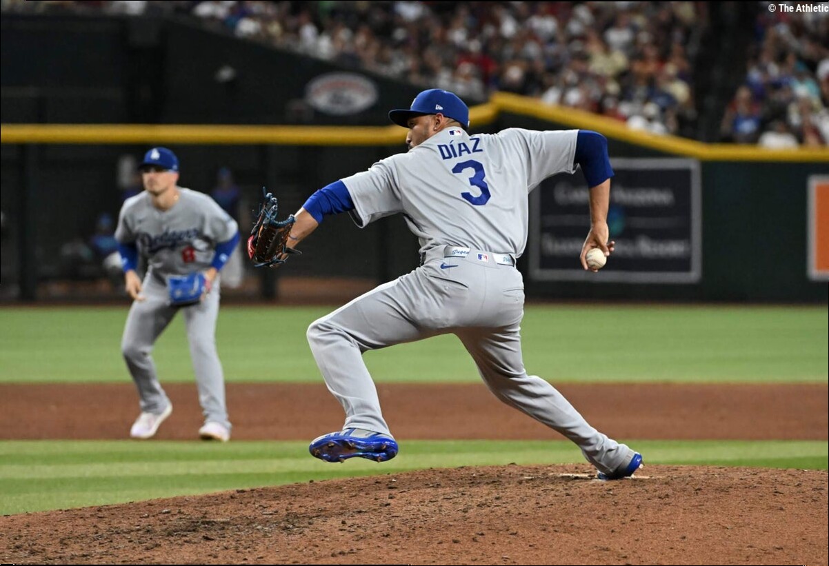 Dodgers lose seventh straight, matching longest skid since 2017 as Edwin Díaz blows save