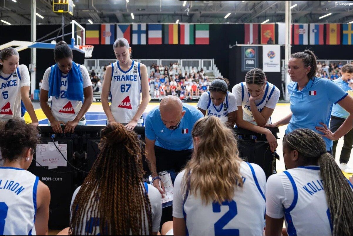La France maîtrise la Finlande et se qualifie pour la finale de l'Euro U18 féminin